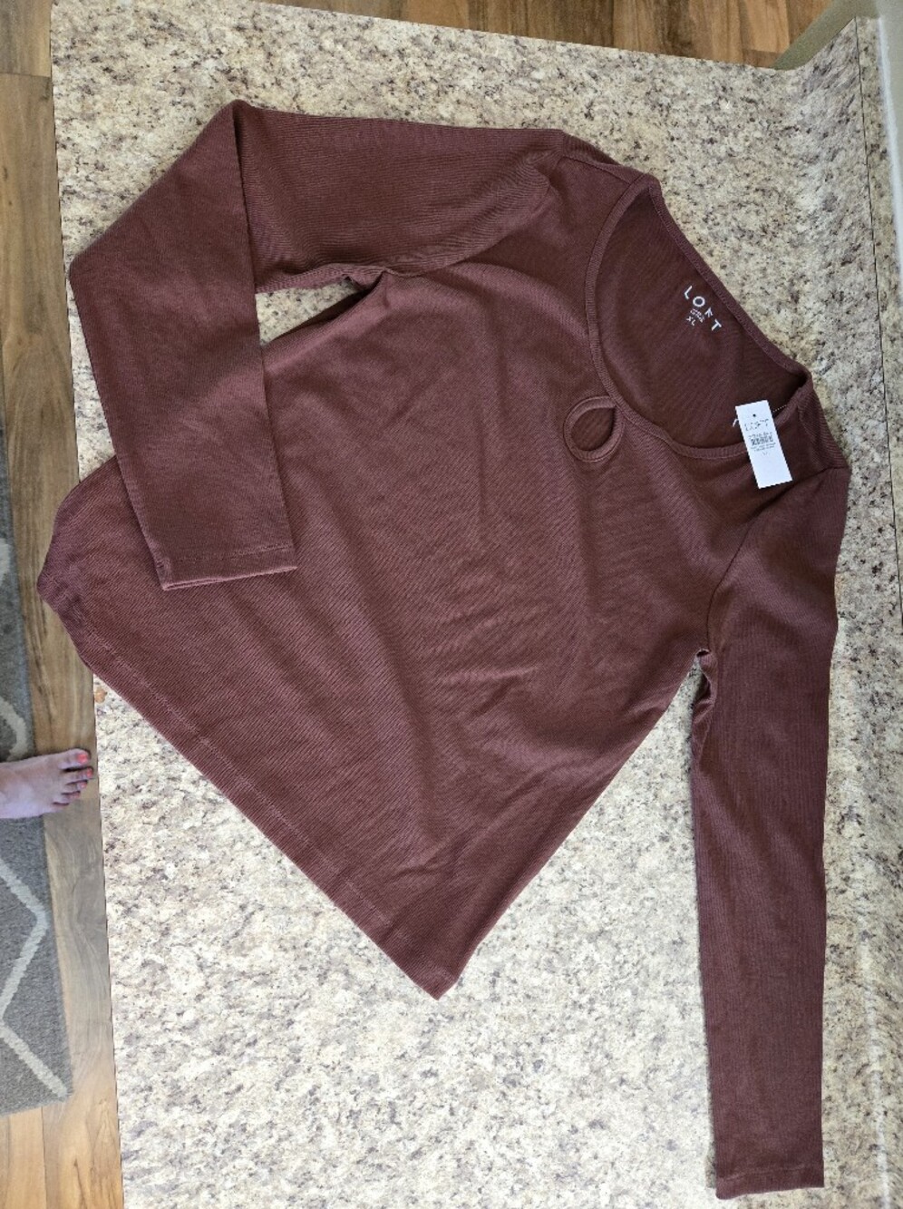 NWT THE LOFT BROWN RIBBED TOP WITH KEYHOLE SIZE XL